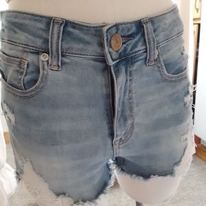 Jean shorts distressed with lace
